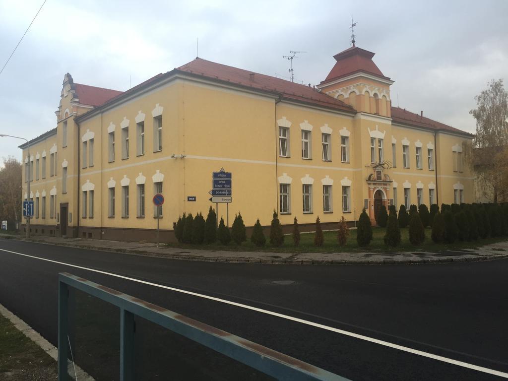 Hostel Karin Ostrava Exterior foto